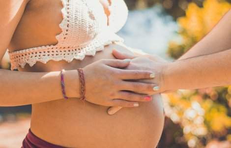  Top  De la broaste la soareci. 8 teste ciudate de sarcina pe care le faceau femeile in trecut