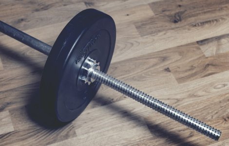 Femeile din Iran vor putea participa la competitii de haltere