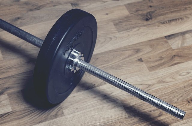 Femeile din Iran vor putea participa la competitii internationale de haltere