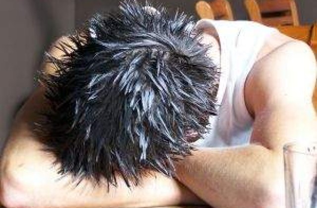 Esti inca beat? Cele mai tari remedii pentru mahmureala