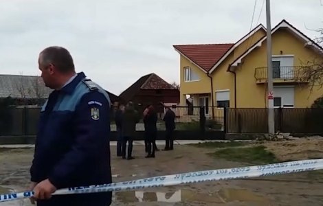 Triplu asasinat in Satu Mare. Un barbat, sotia si soacra lui, gasiti morti in casa. Anchetatorii au un cerc de suspecti
