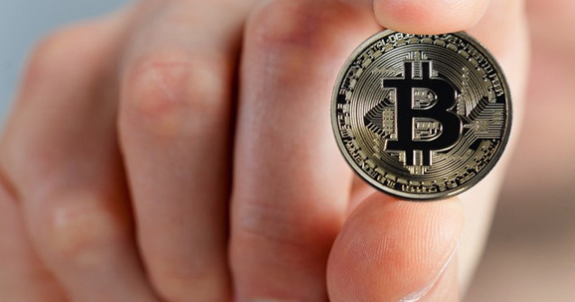 Bitcoin se indreapta spre pragul de 10.000 de dolari