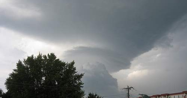  Video  Furtunile violente din SUA fac victime