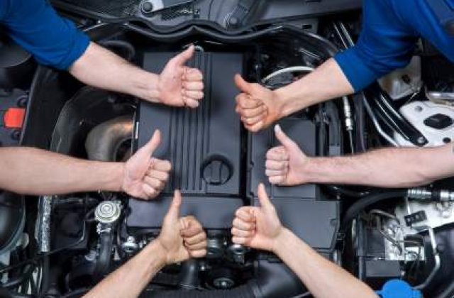 Service-urile auto, obligate sa permita clientilor sa asiste la reparatii