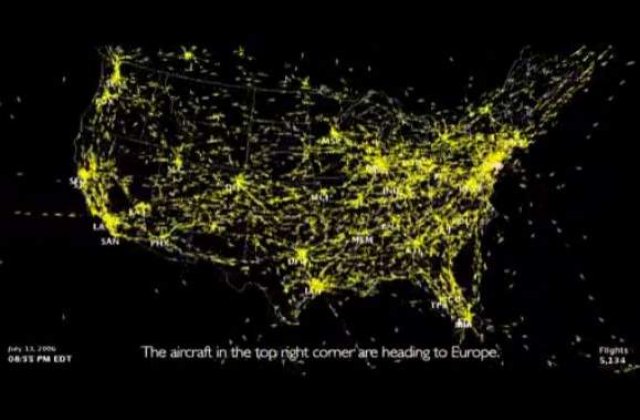 [VIDEO] Roi de albine sau avioane?