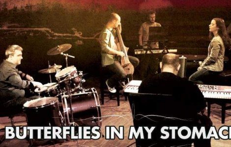  Video  "Live in The Lounge" - cu Butterflies in My Stomach, la The Ark