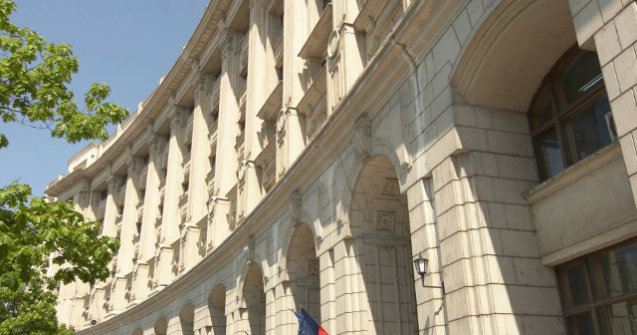 Deficitul bugetului general consolidat a crescut de cinci ori in primele zece luni, ajungand la 6,6 miliarde lei