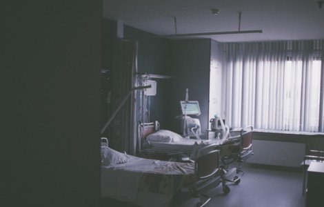 A stat 32 de ore in travaliu. Ancheta la o maternitate din Iasi, dupa ce o femeie a marturisit tratamentul inuman la care a fost supusa in spital