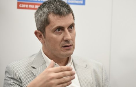 Dan Barna: PSD fie sacrifica interesele Romaniei, salvandu-l pe Dragnea, fie apara statul de drept