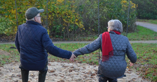  Top  Trecerea timpului nu estompeaza sentimentele! 10 imagini care dovedesc ca iubirea adevarata tine o viata