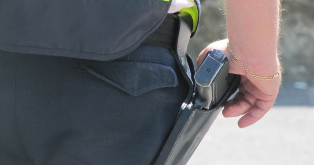 Hunedoara: Barbat din Petrila, impuscat mortal de un politist din greseala