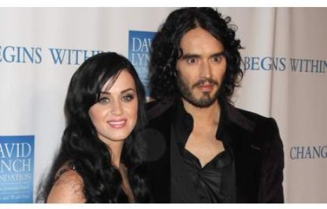  Video  L-a inselat Katy Perry pe Russell deja?