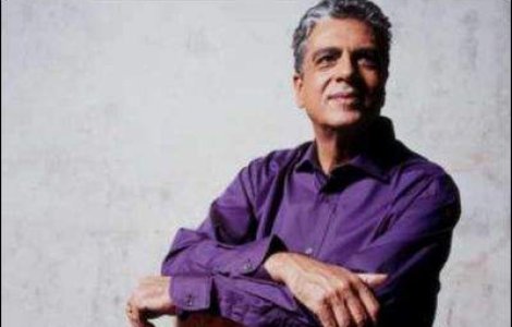  Video  Biletele la Enrico Macias s-au ieftinit: Hai si tu la concert!