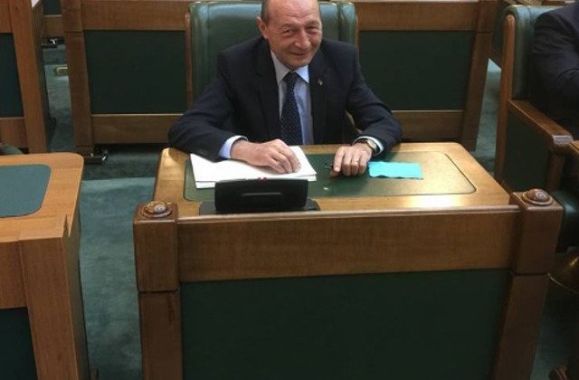 Basescu, solutie la proteste: PSD, premierul sa se duca in strada si sa le vorbeasca manifestantilor