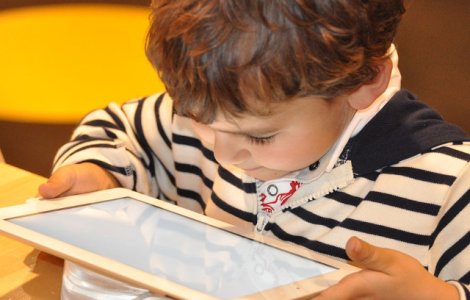 Facebook lanseaza aplicatia Messenger pentru copii