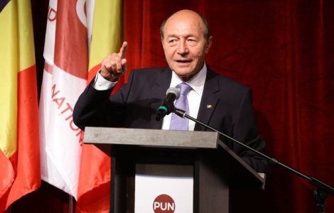 Basescu: Ma voi duce la Comisia de Control a activitatii SRI, dar astept sa-i cheme pe Coldea, pe Maior, pe Dumbrava