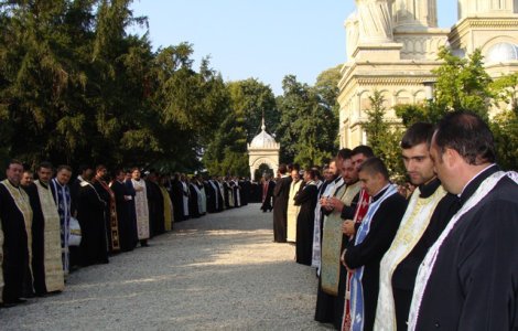 Arhiepiscopia Argesului a facut toate pregatirile pentru inmormantarea Regelui Mihai