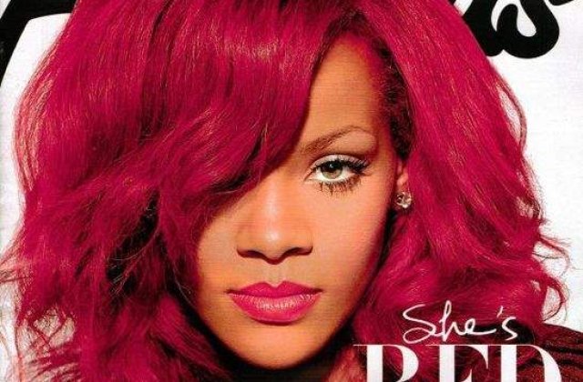 [VIDEO/FOTO] Ati vazut-o vreodata pe Rihanna pe bicicleta?