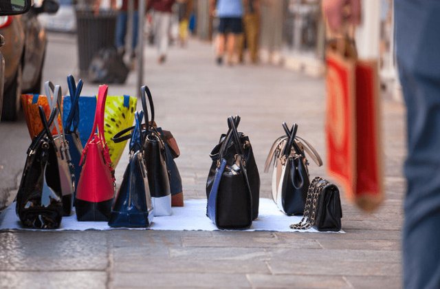 Romania pierde anual 403 milioane de euro si peste 27.000 de locuri de munca  din cauza comertului cu produse contrafacute