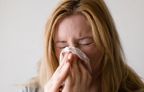 Unul din trei romani cere sfaturi despre viroze respiratorii si afectiuni ORL