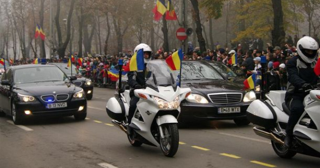 SPP vrea 3 masini blindate pentru transportul demnitarilor: omul de afaceri Ion Tiriac este singurul participant la licitatie