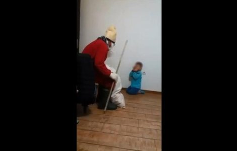Mama baietelului terorizat de "Mos Craciun": Am vrut sa il sperii putin