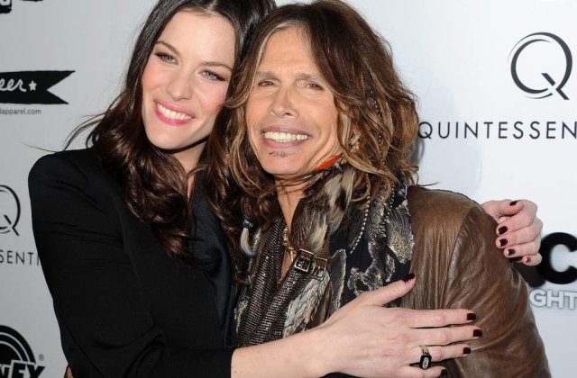 [VIDEO] Steven Tyler poarta uneori hainele fiicei sale, Liv