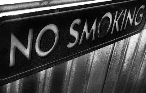 Razie la magazinele de etnobotanice din Bucuresti