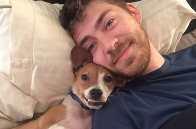 10+ animale geloase care s-au atasat prea mult de partenerii stapanilor si nu par sa regrete "tradarea"