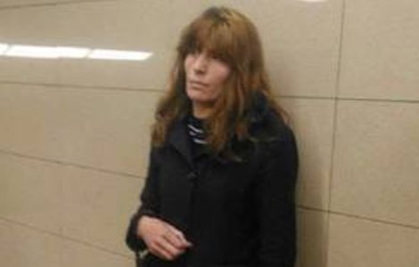 Tatal fetei care a fost impinsa la statia Costin Georgian: Am sunat la 112 si m-au trimis pe mine sa investighez