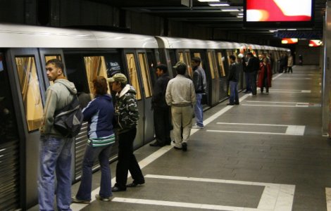 Politia Capitalei intervine in toate statiile de metrou, dupa ce o femeie a fost amenintata la metrou Unirii