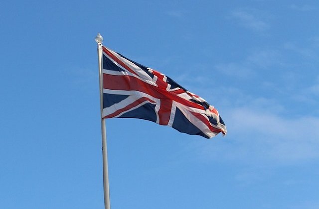 51% dintre britanici sunt acum pentru ramanerea in Uniunea Europeana
