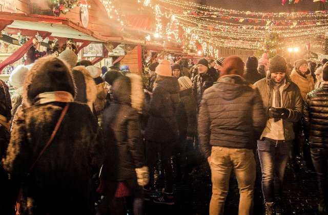 Cate zile libere vor avea romanii de Craciun si Revelion