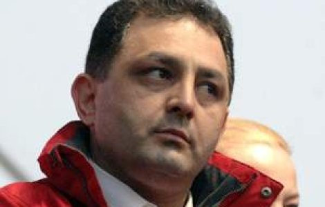 Vanghelie si Becali, la un pas de bataie