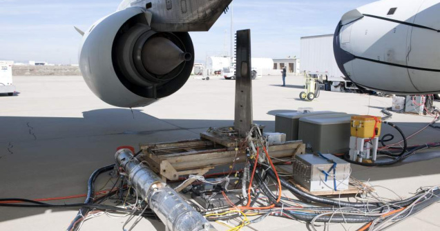 NASA: Avioanele vor zbura cu grasime de pui