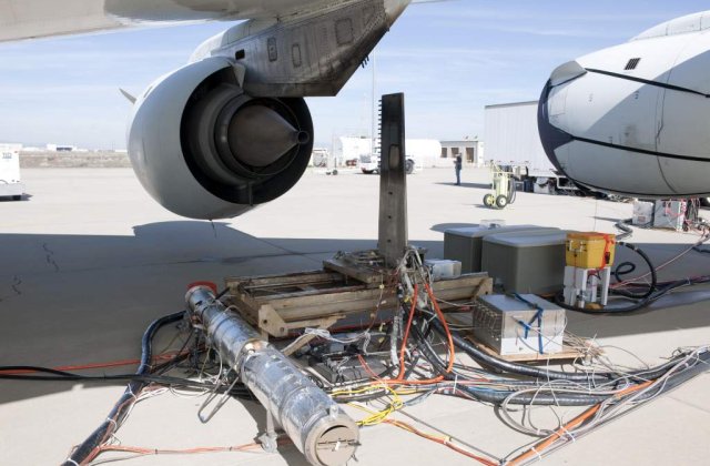 NASA: Avioanele vor zbura cu grasime de pui
