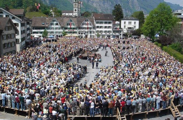 De ce nu au voie romanii sa munceasca in Elvetia