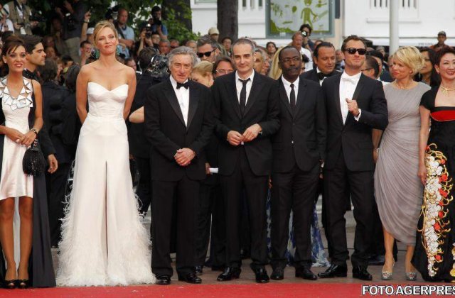 EXCLUSIV : Banderas, Robert de Niro si Uma Thurman, pe covorul rosu la Cannes