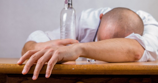  Top  Cum sa scapi rapid de mahmureala? 8 remedii eficiente