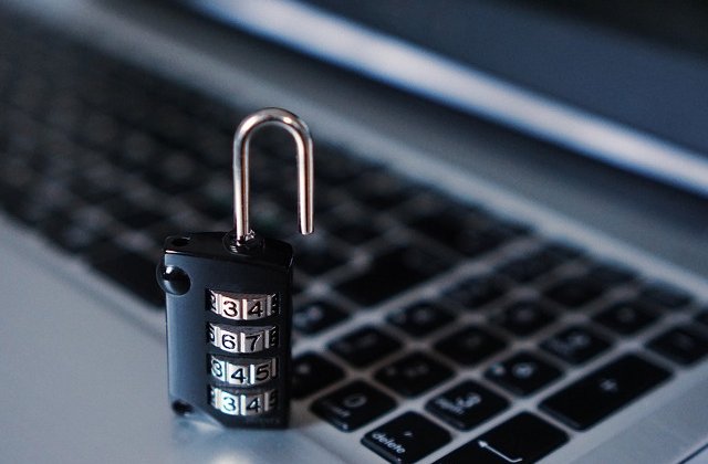 Doi hackeri romani au spart aproximativ doua treimi din camerele de supraveghere din Washington DC