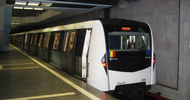 Metrorex si RATB au program special de sarbatori