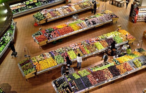 O femeie a fost injunghiata mortal intr-un supermaket din Marea Britanie