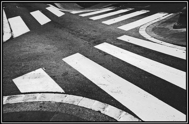 Ploiesti: Un elev de 16 ani a lovit cu masina trei persoane pe trecerea de pietoni