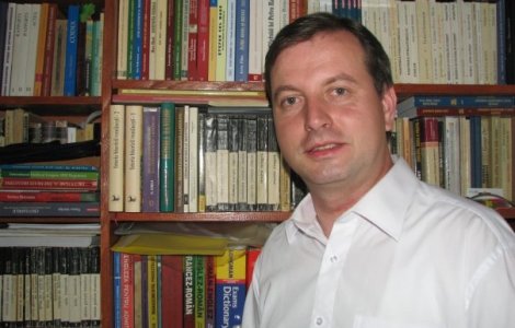 Iasi: Directorul Bibliotecii Universitare si sotia lui, gasiti morti in casa