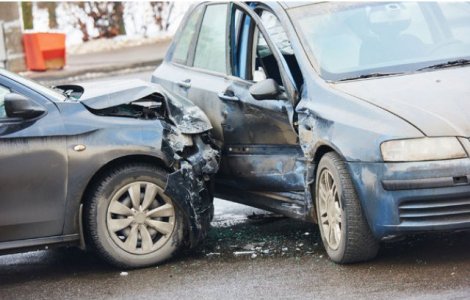 Un mort si opt raniti intr-un accident in Mehedinti