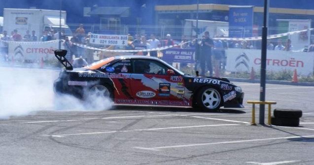 Foto/Video: Cascadorii si pneuri distruse in weekend, in Bucuresti