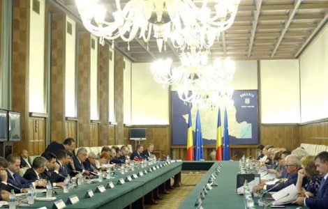Guvernul discuta joi o OUG privind plata in contul unic a tuturor contributiilor incepand cu 1 iulie 2018