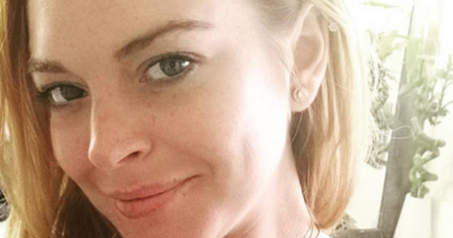 Actrita Lindsay Lohan a fost muscata de un sarpe in Thailanda