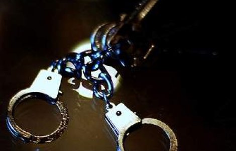  Top  Directorul FMI, incarcerat si fara drept la cautiune