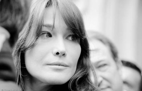 S-a confirmat: Carla Bruni este insarcinata